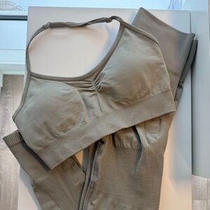 Lazuli label matching set size Small